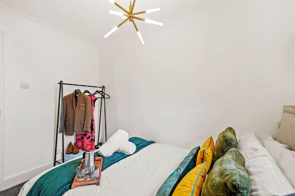 Cosy Apartment 5 Guests 3 Beds 1 Sofa Bed Lewisham Londen Buitenkant foto